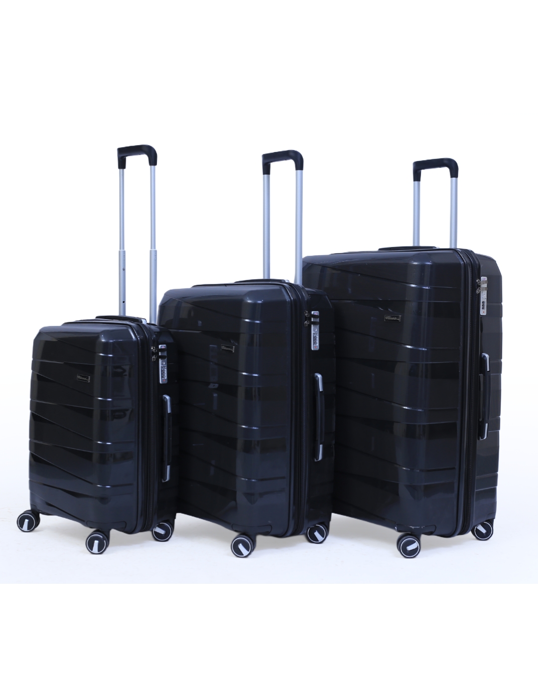 طقم شنط ضد الكسر ماركة ميلانو مصنوع من مادة (Polycarbonate) مكون من ثلاث مقاسات ٢٢.٢٦.٣٠ 
