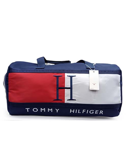 شنطة هاندباج ماركة tommy الشهيرة خامة وتر بروف بتشيل من7 ل14 كيلو مبطنه قماش 2سوستة
