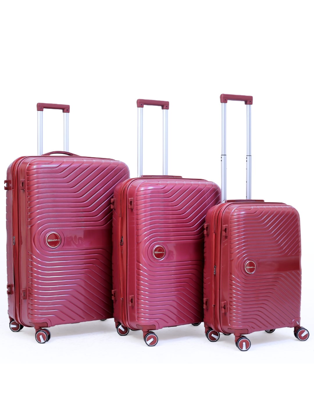 طقم شنط  سفر سيليكون ضد الكسر ماركة ميلانو مصنوع من مادة (Polycarbonate) مكون من ثلاث مقاسات 22 26 30